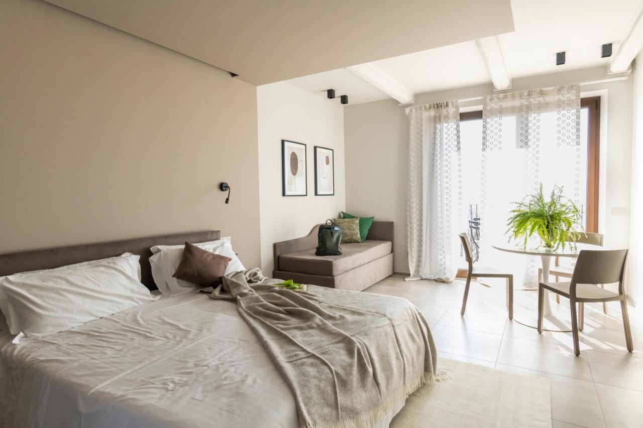 Il Cortile Suites Diano d'Alba Bagian luar foto